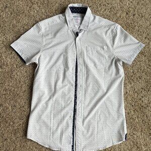 International Report White Button-Up Shirt Size S